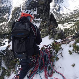 Pinguin Ridge 40 dobrý parťák na zimní akce ve Vysokých Tatrách.