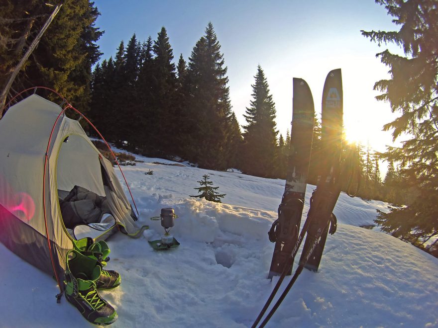 Ze stanu do snowboardových bot