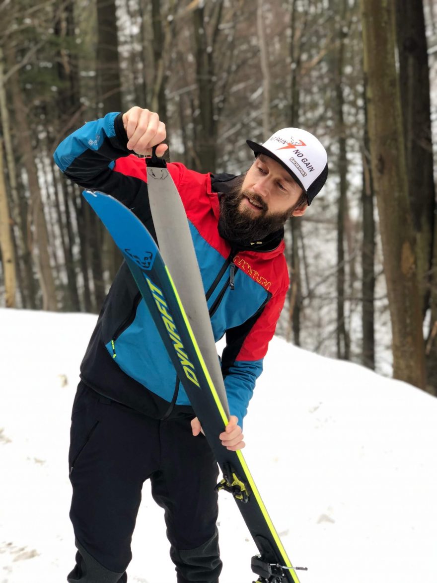 K lyžákům Radical Pro jsou připraveny i lyže Radical se stejnojmenným vázáním.