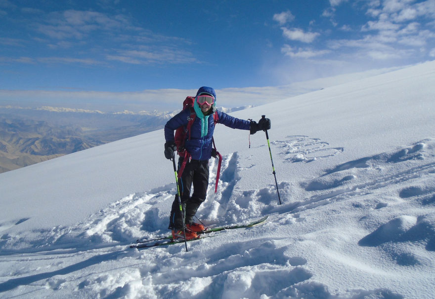 Při výstupu na skialpech v sedmi tisících metrech nad mořem