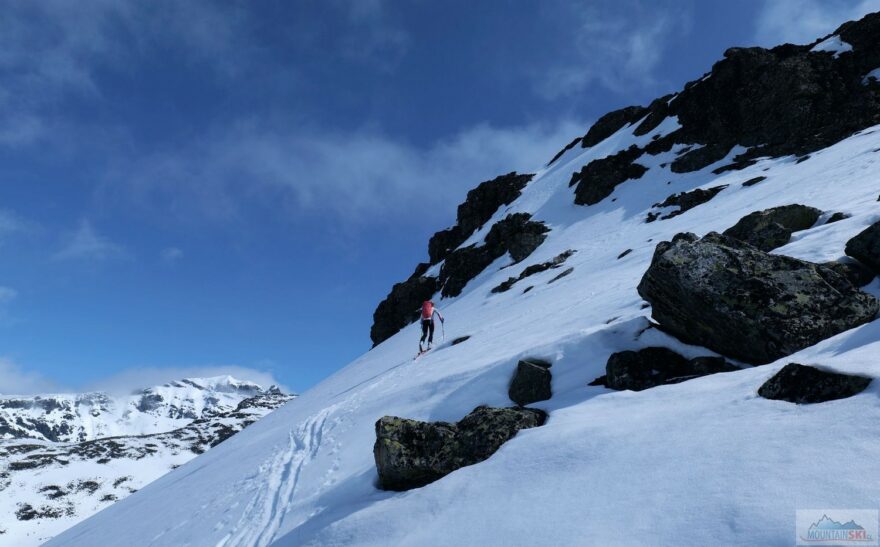 Další výstupu z údolí Leirdalen, tentokrát na Bukkehoe (2314 m)