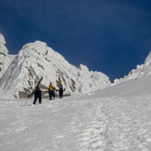 Program festivalu Obzory láká na skialpy do Alp, Skandinávie i na Kavkaz.