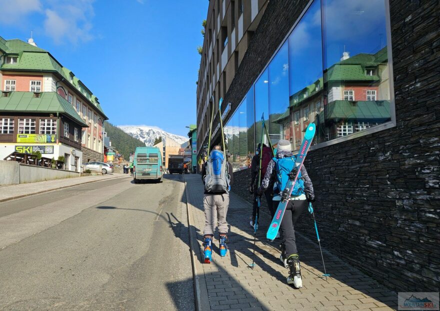 U Sport Pec nastupujeme na skialpovou túru na Liščí horu