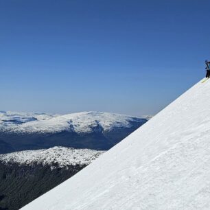 Sjezd z vrcholu Høgenibba (1191 m) - David