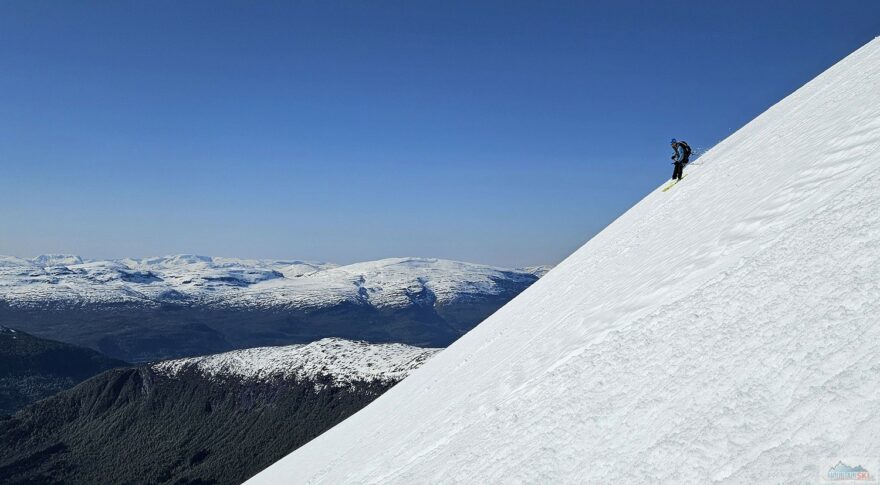 Sjezd z vrcholu Høgenibba (1191 m) - David