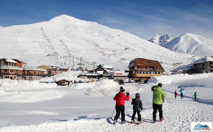 Vleky a sjezdovky jsou na Passo Tonale kousek od jakéhokoliv ubytovacího zařízení 