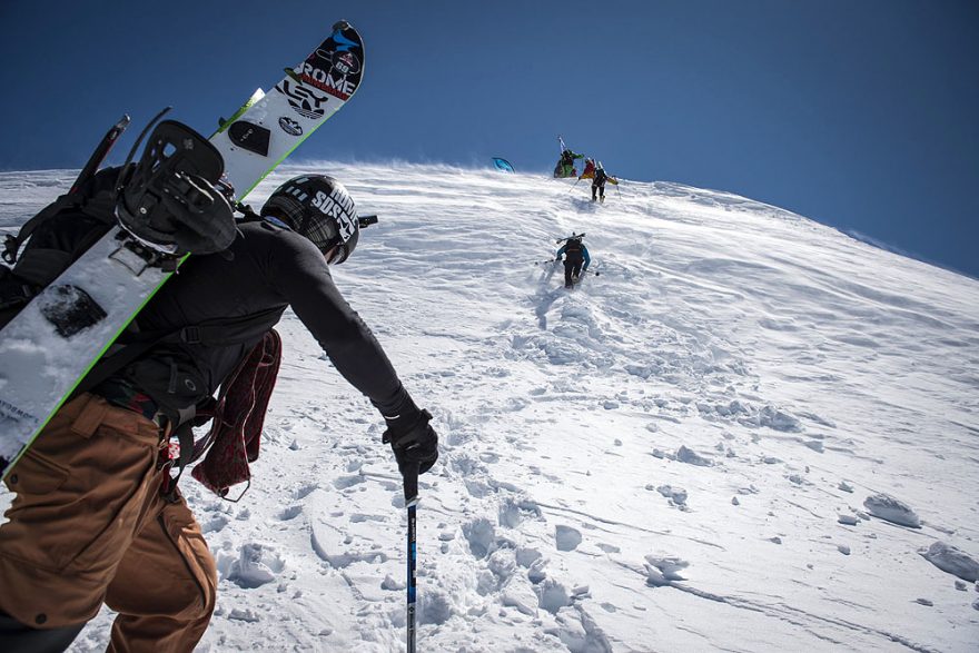 Nadšenec se splitboardem