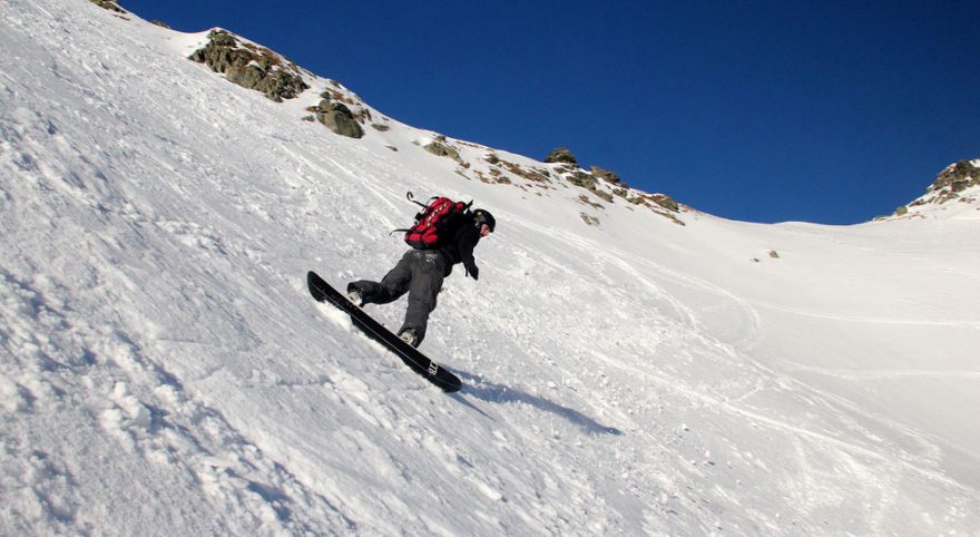 Na splitboardu ze sedla pod Hrubou kopou