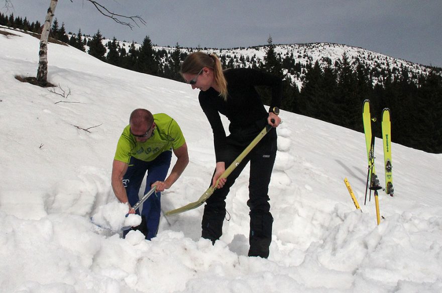 Počasí bylo až moc teplé, takže svrchní vrstvy sněhu byly úplně mokré