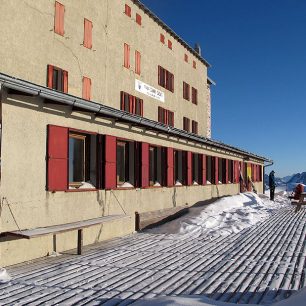 Ráno na chatě Rifugio G. Casati