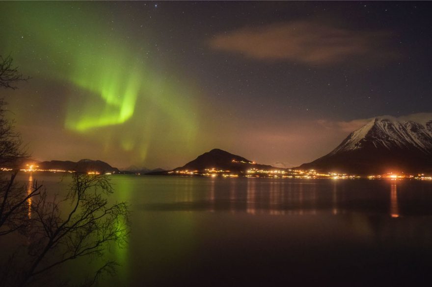 Druhá polární záře tohoto výletu, nad Ålesundem