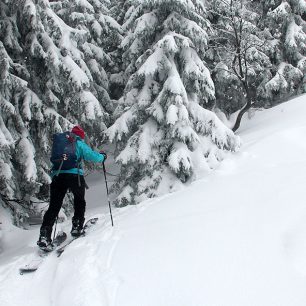 Jedna z posledních splitboardových otoček pod krkonošským hřebenem