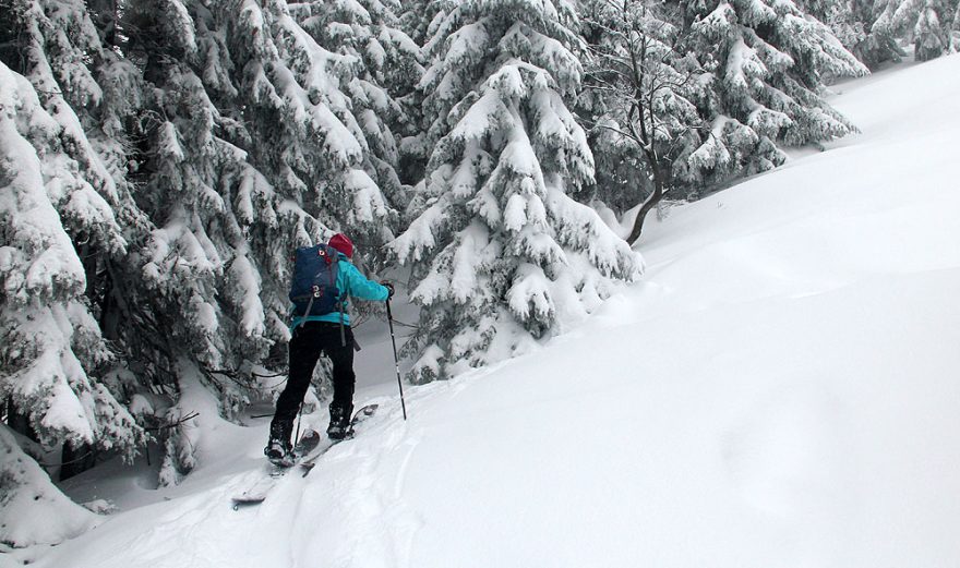 Jedna z posledních splitboardových otoček pod krkonošským hřebenem