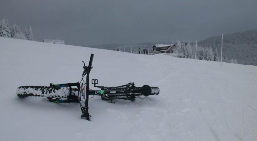 Na krkonošském hřebenu s fatbikem