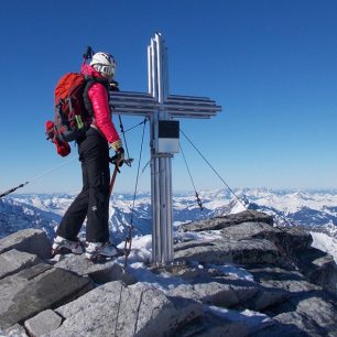 Vrcholový kríž Sonnblick (3089 m)