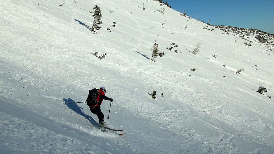 Na hranici slunce a stínu při sjezdu z hřebene Waxriegel