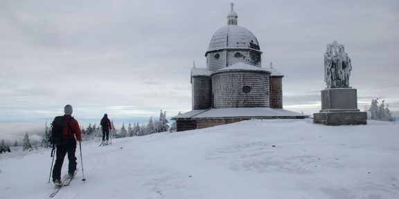 Skialpová túra z Pinduly na Radhošť (1129 m) ze západu