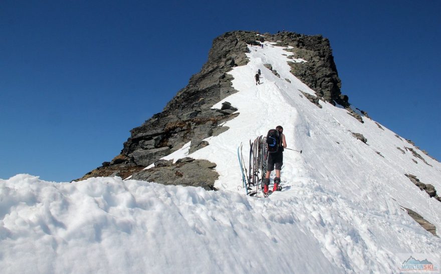 Klasický skidepot a závěrečný úsek na Slogen